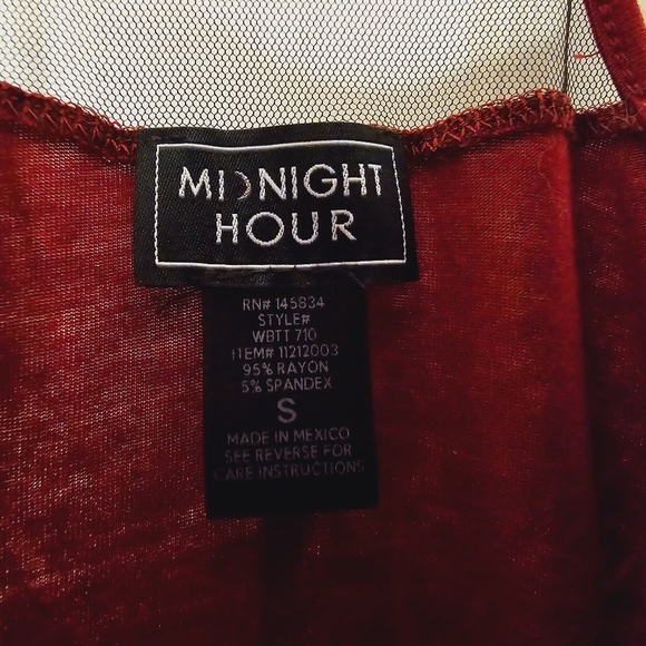 EUC Burgundy Glitter Skull Tank - Picture 3 of 3